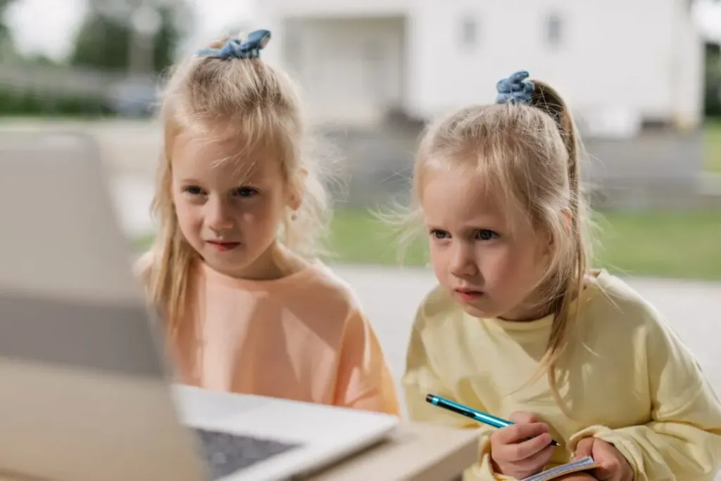 Kursy dla dzieci online - jakie zajęcia dodatkowe są popularne wśród dzieci?